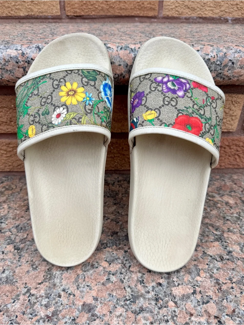 Gucci Beige Floral GG Canvas Slide Sandals